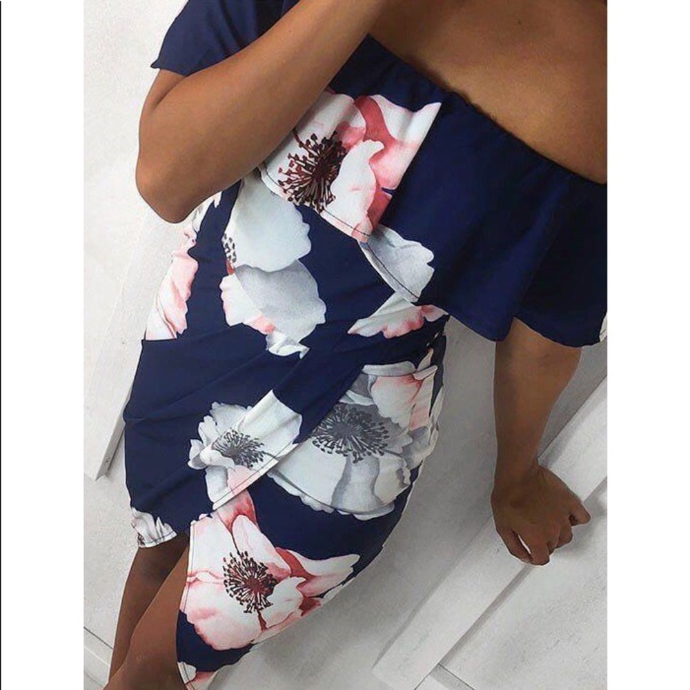 🚨Flash sale! Tallulah off-the-shoulder dress! - Picture 2 of 6